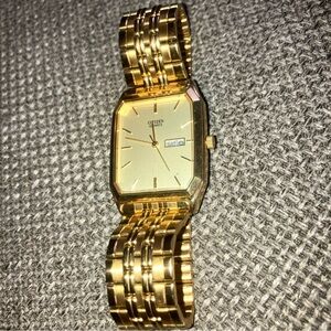 Men’s Gold Tone Citizens Quartz Tank Watch Date Display USED Great Condition